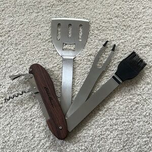 Eddie Bauer Detachable BBQ Set